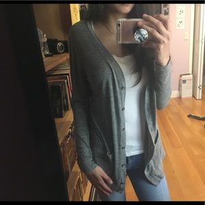 ❌SOLD❌ Grey cardigan